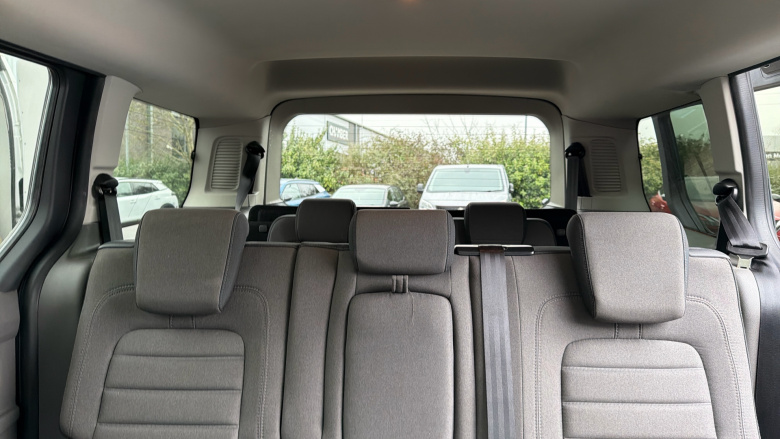 Ford Grand Tourneo Connect 1.5 EcoBlue 120 Titanium 5dr Powershift Diesel Estate